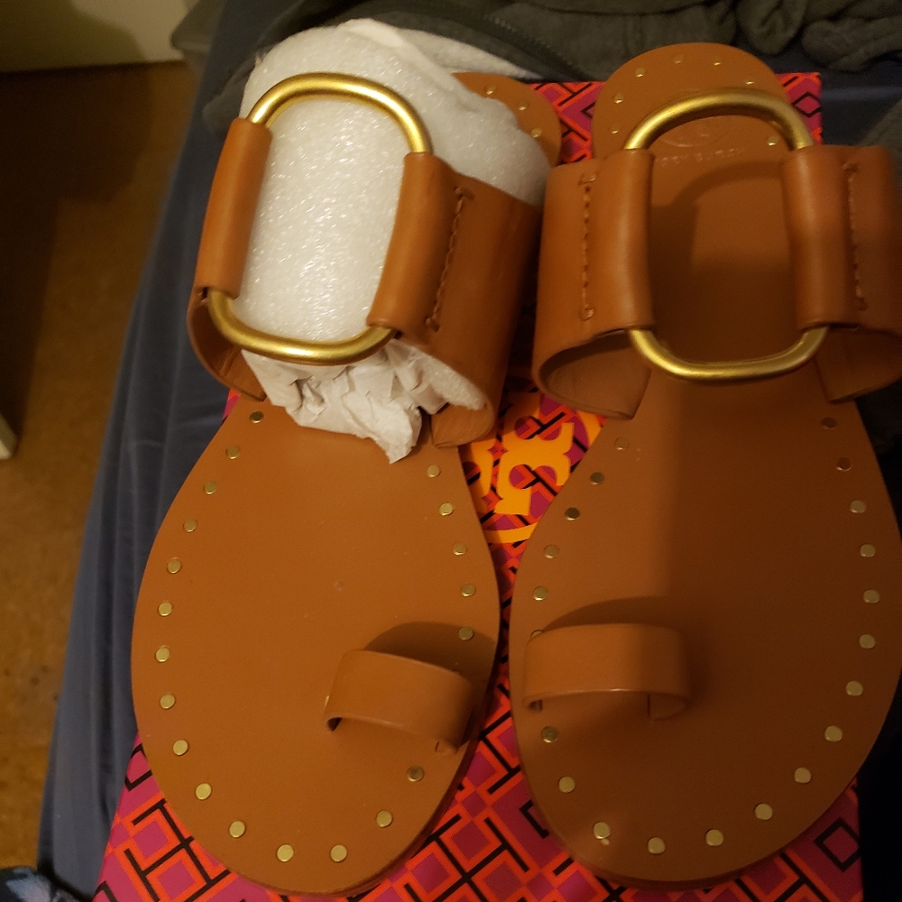 Sandles
